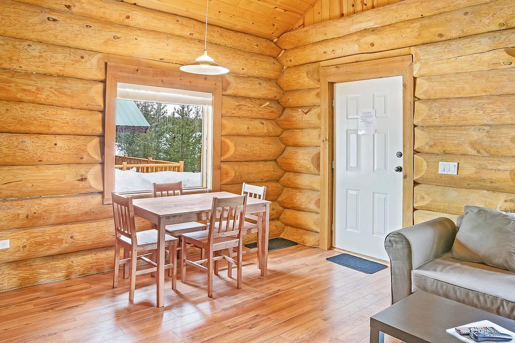 Lac Le Jeune Wilderness Resort Kamloops Zewnętrze zdjęcie